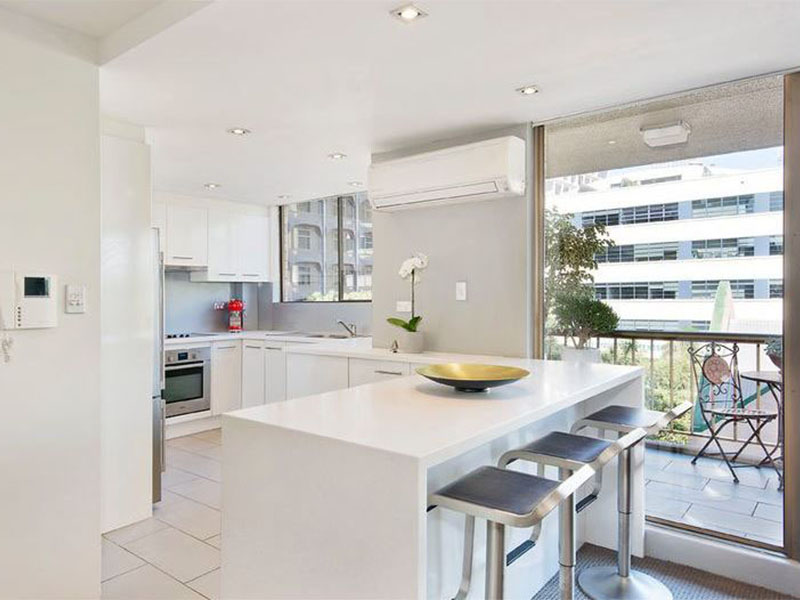 Home Buyers in Palmer St, Woolloomooloo, Sydney - Kitchen