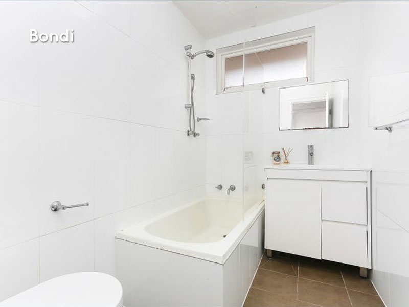 Home Buyers in Ocean St North, Bondi, Sydney - Bathroom
