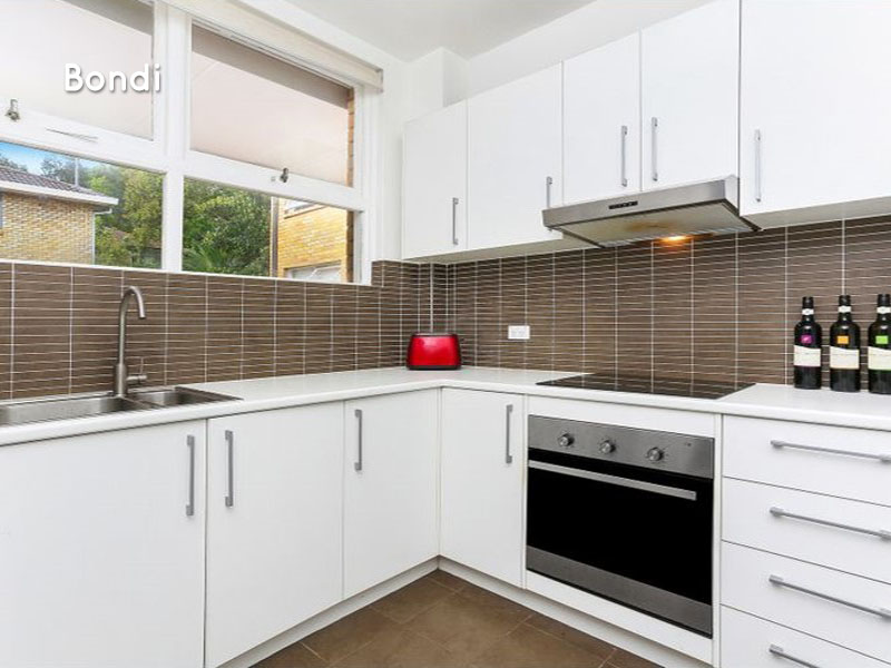Home Buyers in Ocean St North, Bondi, Sydney - Kitchen