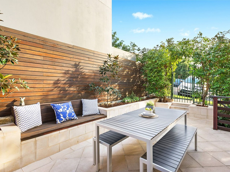 Home Buyers in Raine St, Woollahra, Sydney - Bedroom