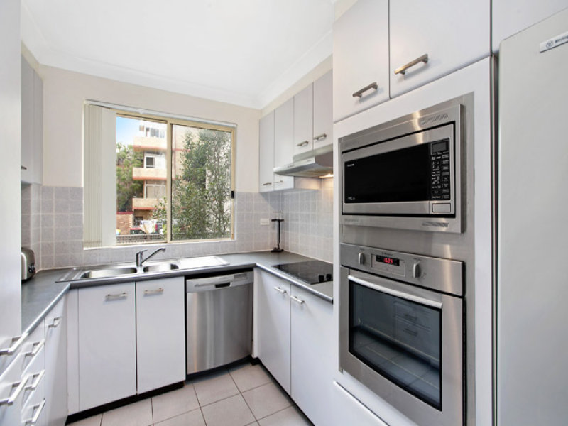 Investment Property in Bondi Beach, Sydney - Kitchen