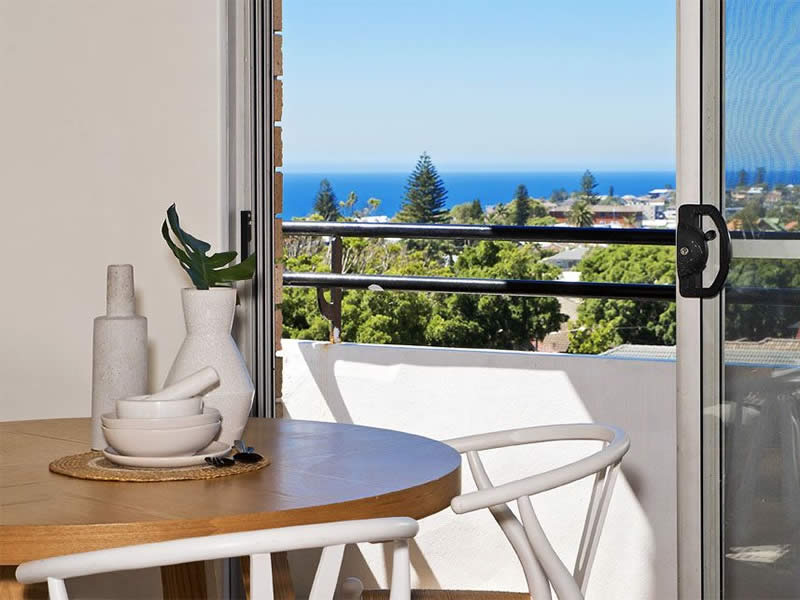 Buyers Agent Purchase in Bondi Rd, Bondi, Sydney - Dining Area