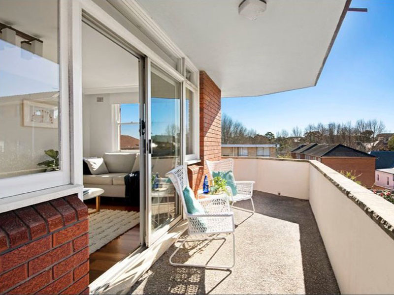 Home Buyers in Bradley St, Randwick, Sydney - Balcony