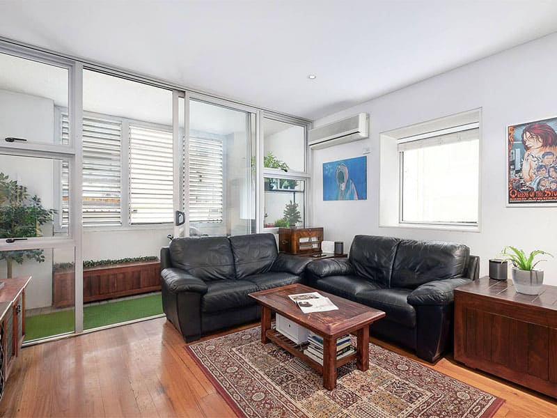 Buyers Agent Purchase in Crown St, Darlinghurst, Sydney - Living Room
