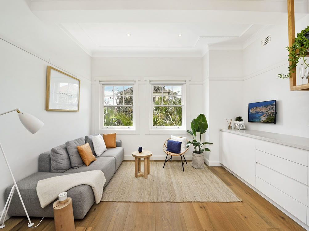 Buyers Agent Purchase in Curlewis St, Bondi, Sydney - Living Room