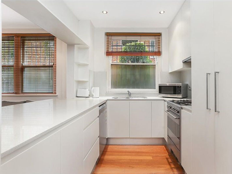 Home Buyers in Curlewis St, Bondi Beach, Sydney - Kitchen