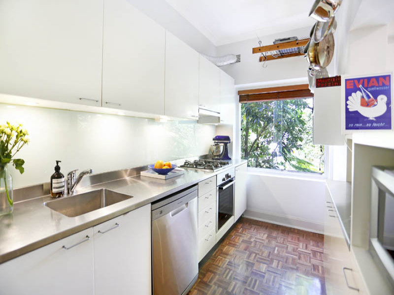 Home Buyers in Birtley Place, Elizabeth Bay, Sydney - Kitchen