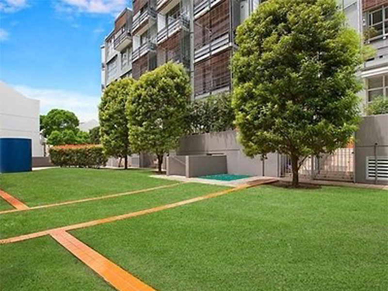 Home Buyers in Boundary Street, Paddington, Sydney - Court Yard