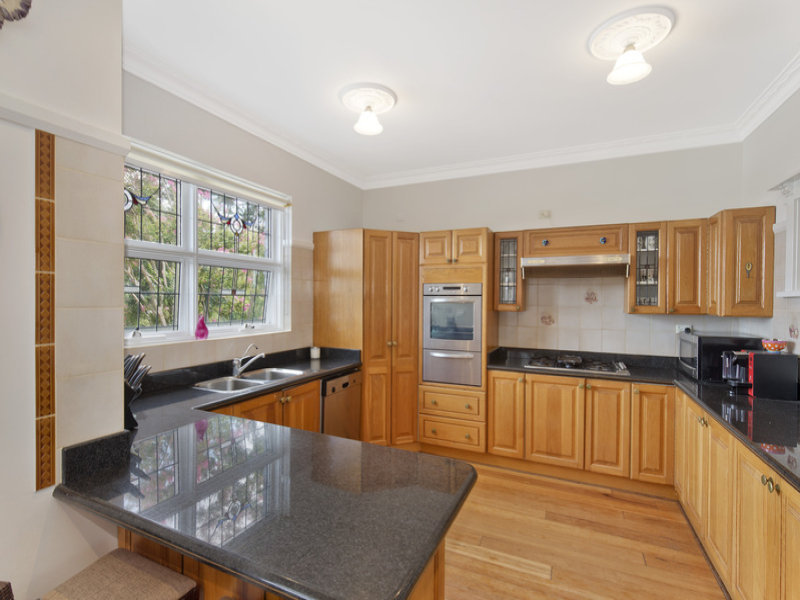 Home Buyers in Bourke Street, Queens Park, Sydney - Kitchen