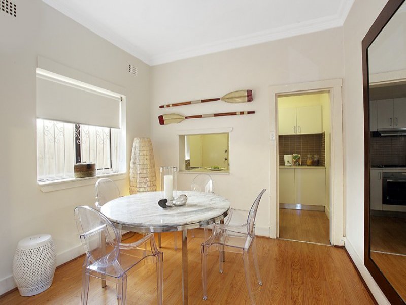 Home Buyers in Campbell Parade, Bondi Beach, Sydney - Dining Room