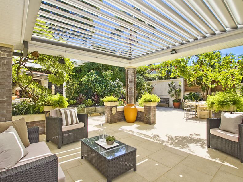 Home Buyers in Goldie Avenue, Bondi Junction, Sydney - Veranda