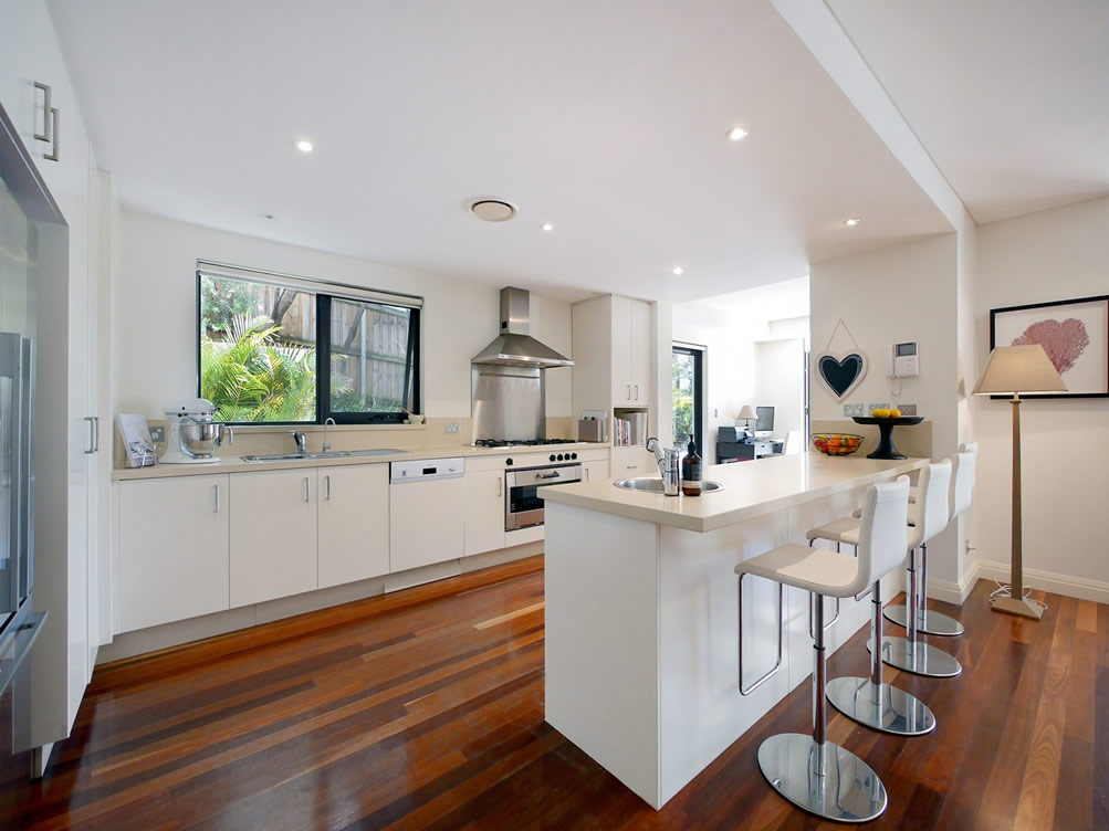 Buyers Agent Purchase – Apartment in Bundarra Rd, Bellevue Hill, Sydney - Kitchen