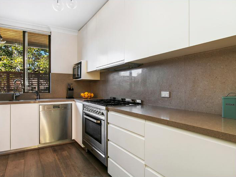 Buyers Agent Purchase – St James Rd, Bondi Junction, Sydney - Kitchen