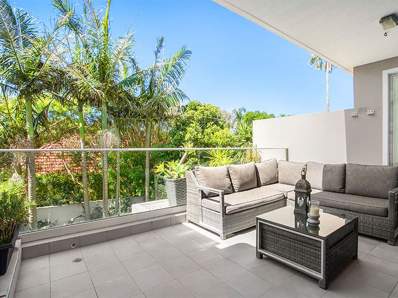 Buyers Agent Purchase – Fletcher St., Bondi, Sydney - Living Room