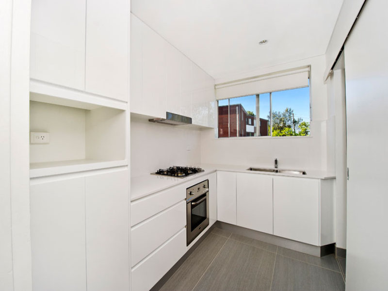 Buyers Agent Purchase – Eastlakes, Sydney - Kitchen