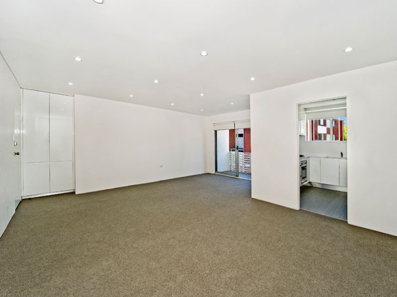 Buyers Agent Purchase – Eastlakes, Sydney - Living Room