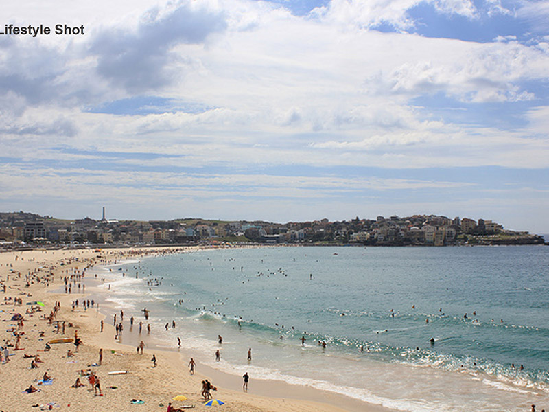 Buyers Agent Purchase – Hall St., Bondi Beach, Sydney - Second Lifestyle Shot