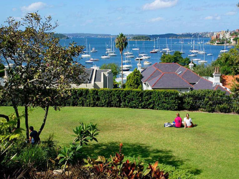 Buyers Agent Purchase – Roslyn Gardens, Elizabeth Bay, Sydney - Open Park with Sea View