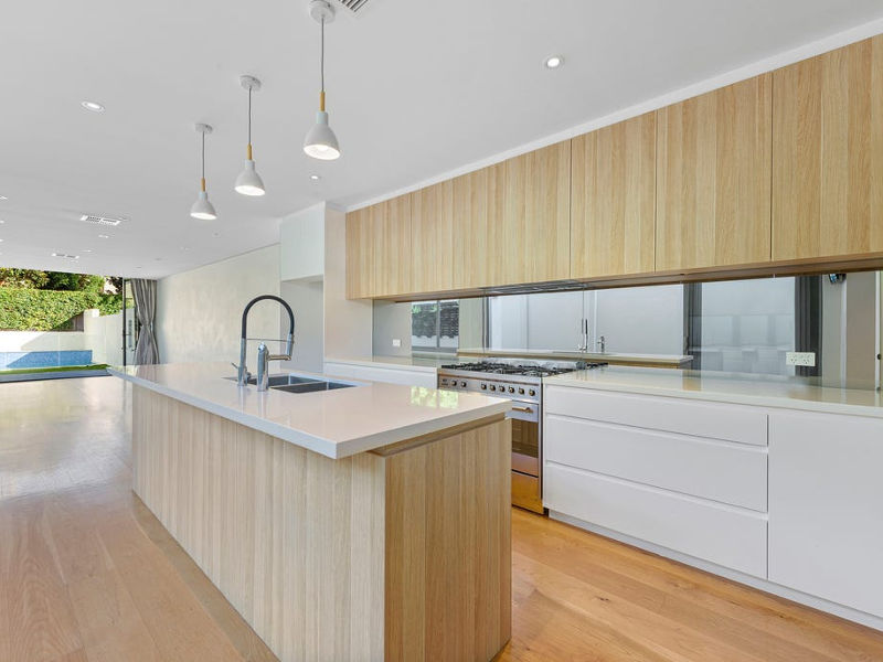 Buyers Agent Purchase – Strickland St., Rose Bay, Sydney - Kitchen