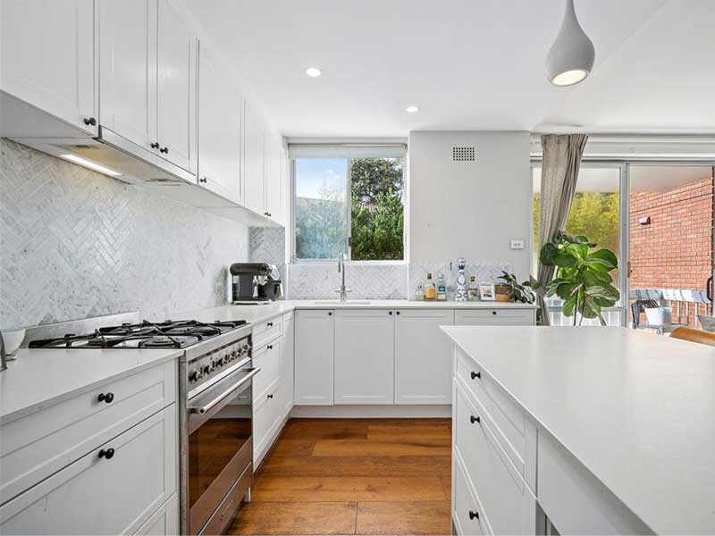 Buyers Agent Purchase – Apartment in Military Rd, North Bondi, Sydney - Kitchen