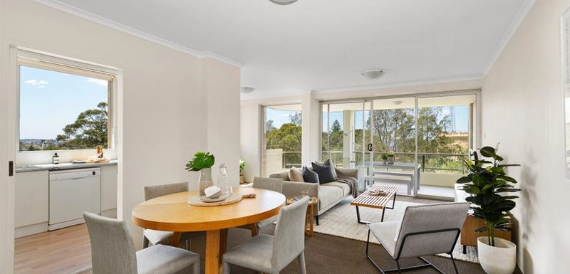 Buyers Agent Purchase – Paul St, Bondi, Sydney - Dining Area