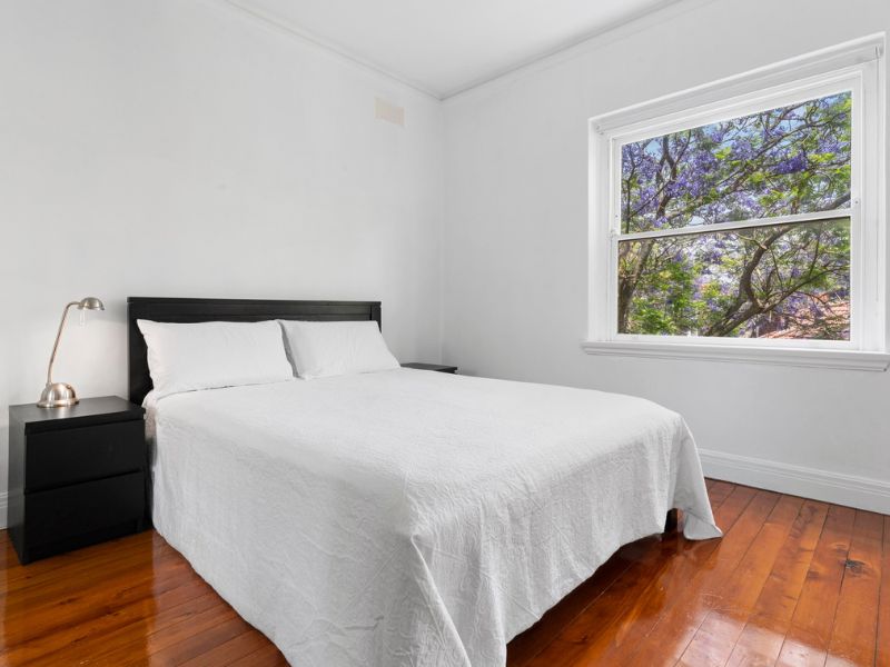 Buyers Agent Purchase – Edgecliff Rd, Edgecliff, Sydney - Bedroom