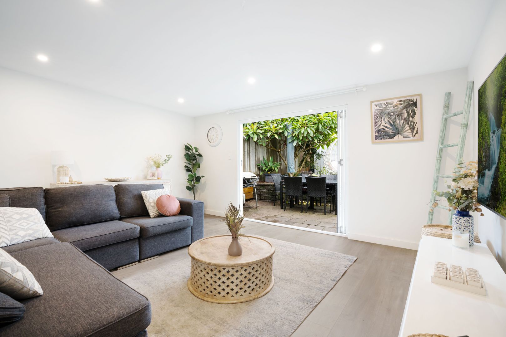 Buyers Agent Purchase – Sparks St., Eastlakes, Sydney - Living Room