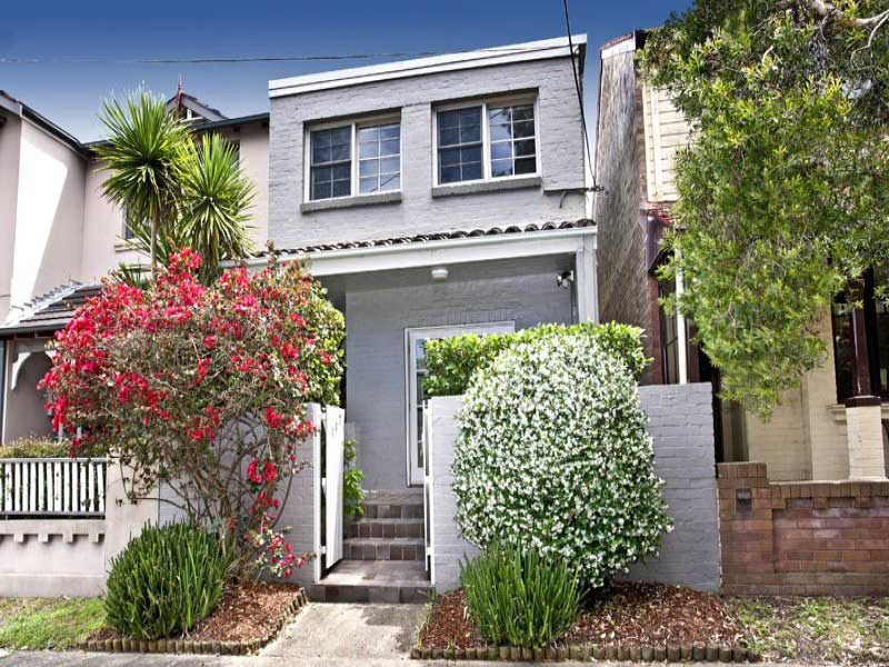 Clients with a Queens Park buyers agent