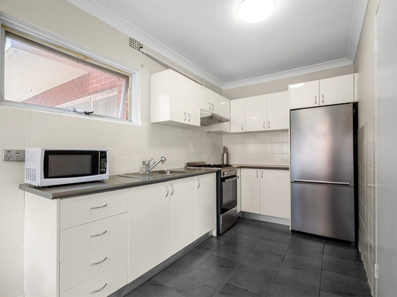 Kitchen of an Eastlakes property purchased by a buyer through a buyers agent